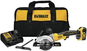 DeWALT Ensemble de scie circulaire sans fil et sans balais de 4 1/2 po 20 V MAX* ATOMIC